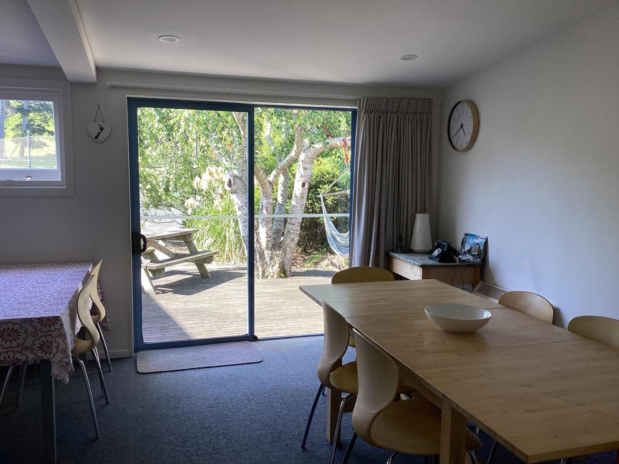 Stay In School By The Sea Dunedin Exterior photo