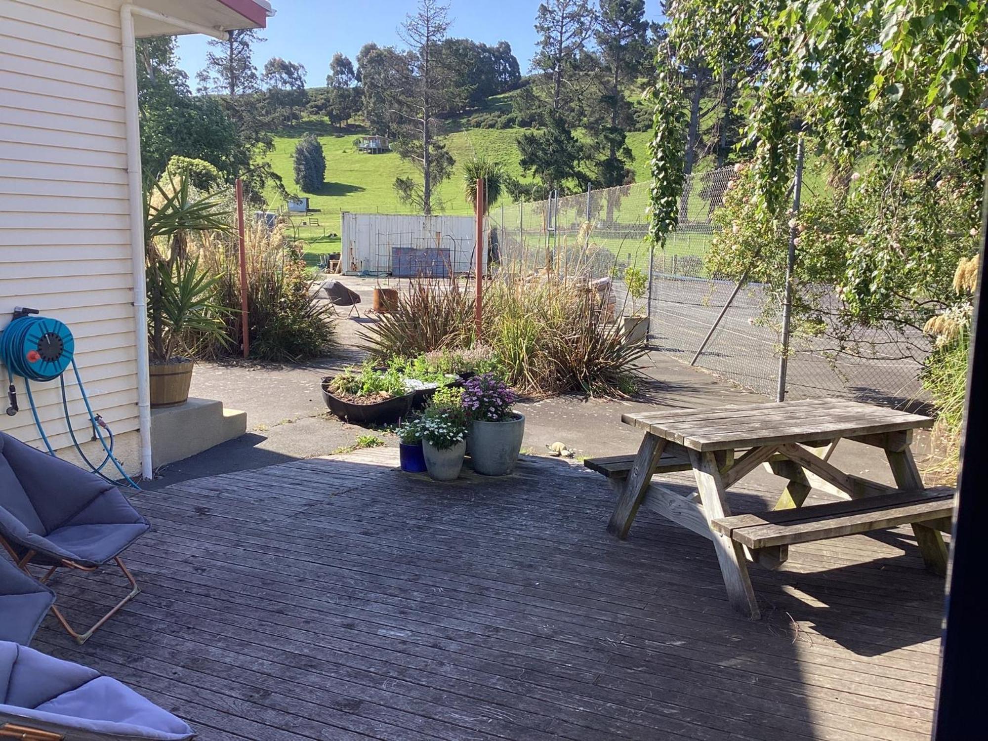 Stay In School By The Sea Dunedin Exterior photo